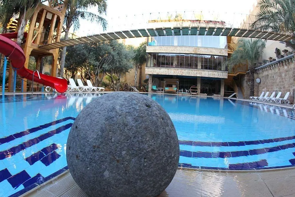 Assaha Hotel Beirut 5*,
